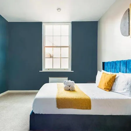 Apartment Apt-sleeps 4-contractors & Families Sheffield